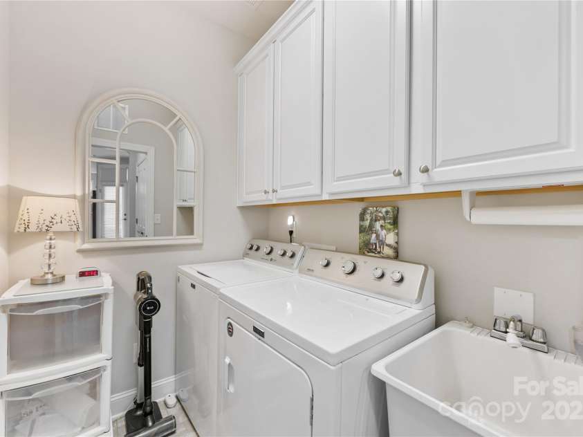15012 Courtside Cove Lane, Cornelius, NC 28031.  MLS# CAR4286035, YatesRealty ID 30321. 