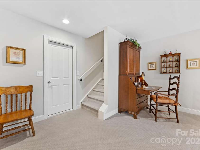 15012 Courtside Cove Lane, Cornelius, NC 28031.  MLS# CAR4286035, YatesRealty ID 30321. 