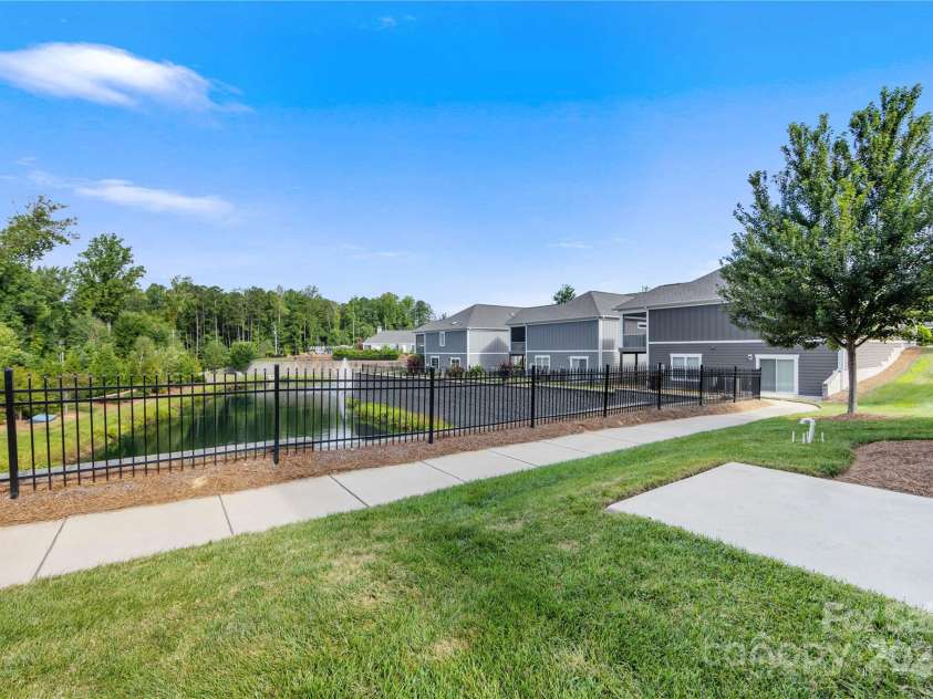 15012 Courtside Cove Lane, Cornelius, NC 28031.  MLS# CAR4286035, YatesRealty ID 30321. 