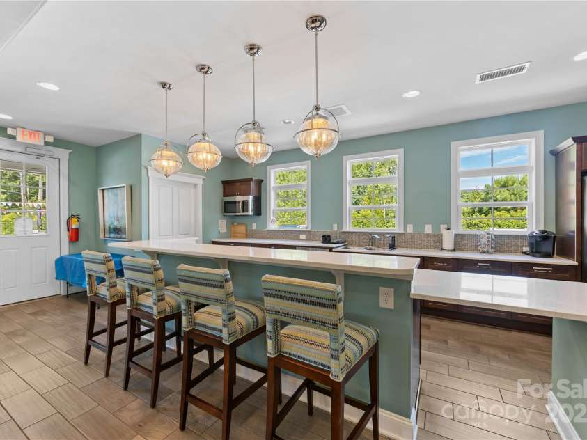 15012 Courtside Cove Lane, Cornelius, NC 28031.  MLS# CAR4286035, YatesRealty ID 30321. 