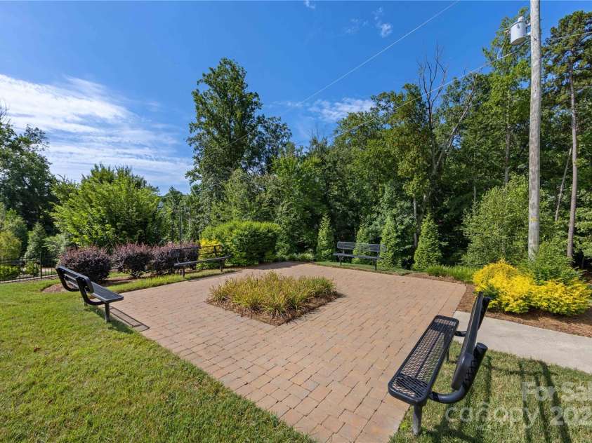 15012 Courtside Cove Lane, Cornelius, NC 28031.  MLS# CAR4286035, YatesRealty ID 30321. 