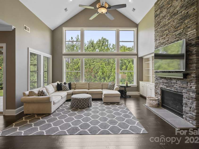 426 Kirkbride Court, Fort Mill, SC 29715.  MLS# CAR4270139, YatesRealty ID 30322. Beautiful view of private backyard