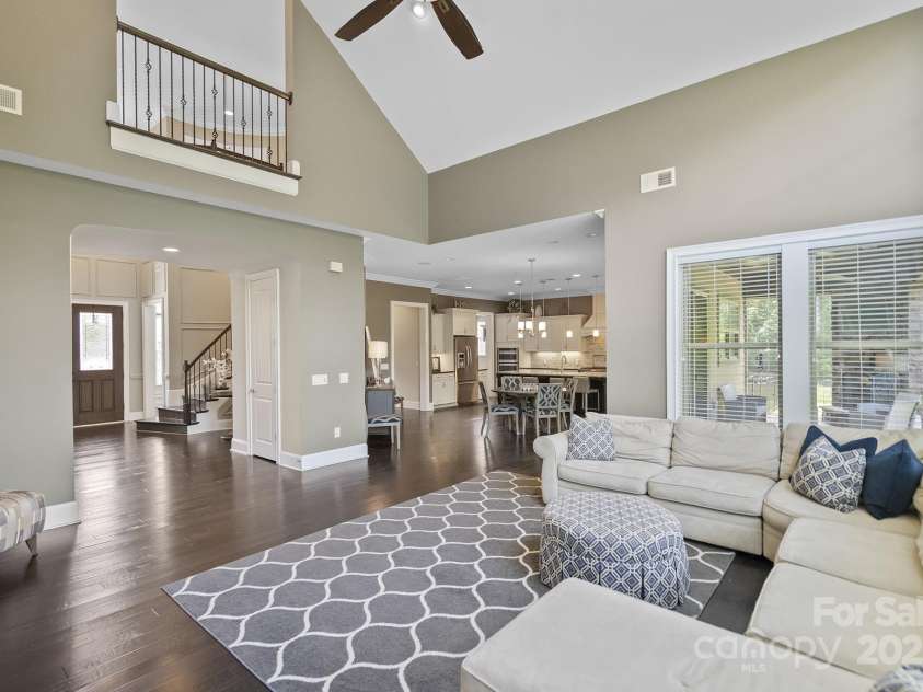 426 Kirkbride Court, Fort Mill, SC 29715.  MLS# CAR4270139, YatesRealty ID 30322. Great Room