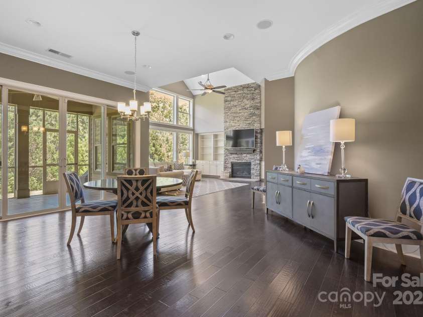 426 Kirkbride Court, Fort Mill, SC 29715.  MLS# CAR4270139, YatesRealty ID 30322. Kitchen eating area leads to Screen Porch