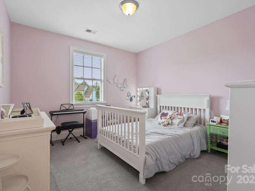 426 Kirkbride Court, Fort Mill, SC 29715.  MLS# CAR4270139, YatesRealty ID 30322. Upstairs Bedroom