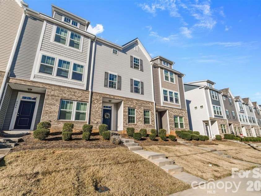 8236 Waxhaw Highway, Waxhaw, NC 28173.  MLS# CAR4389250, YatesRealty ID 30322. 
