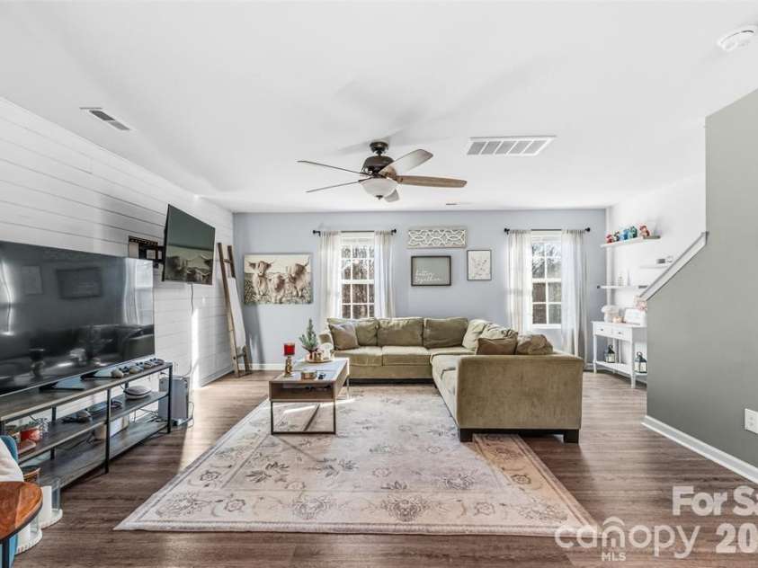 8236 Waxhaw Highway, Waxhaw, NC 28173.  MLS# CAR4389250, YatesRealty ID 30322. 