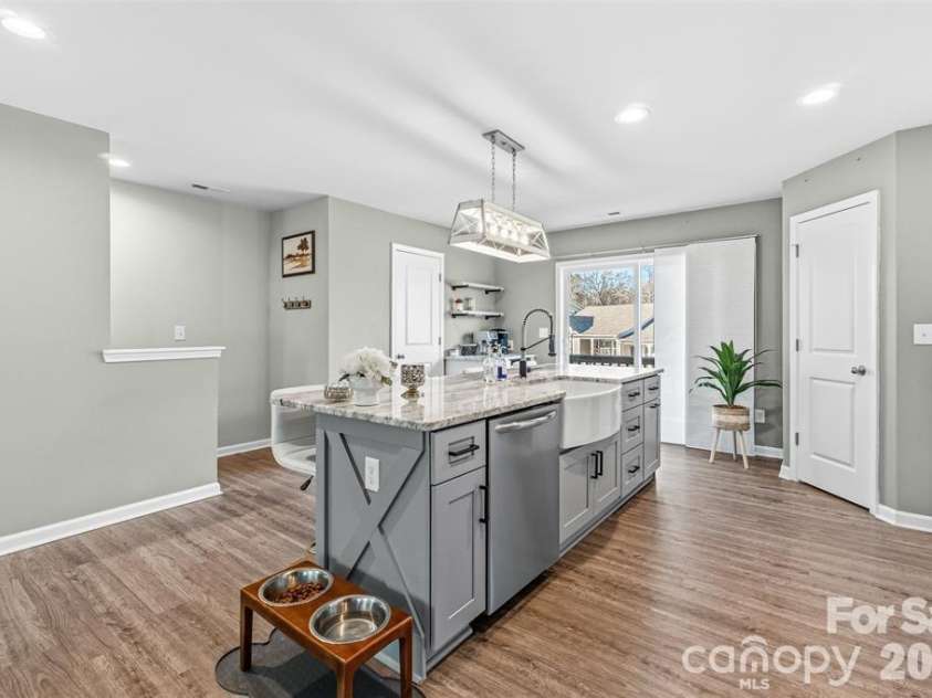 8236 Waxhaw Highway, Waxhaw, NC 28173.  MLS# CAR4389250, YatesRealty ID 30322. 
