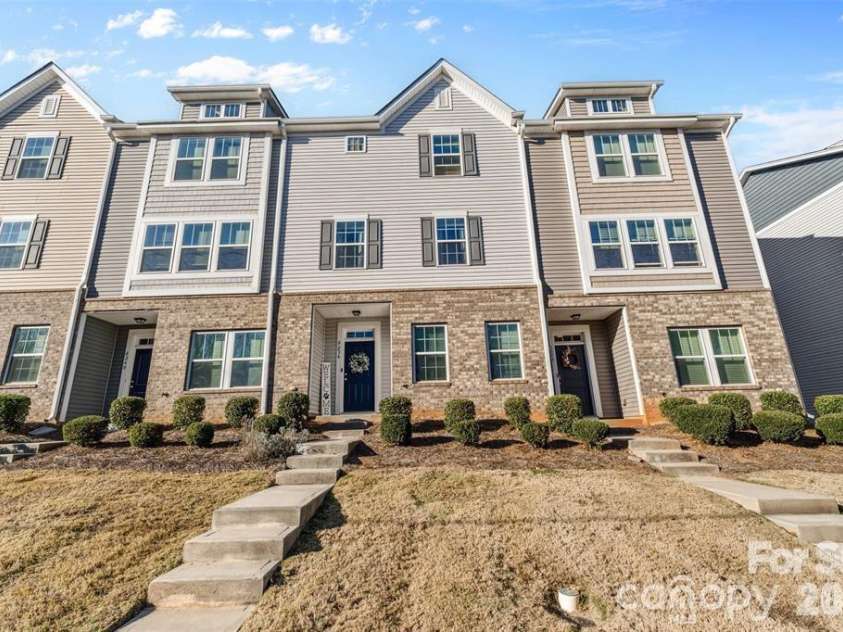 8236 Waxhaw Highway, Waxhaw, NC 28173.  MLS# CAR4389250, YatesRealty ID 30322. 
