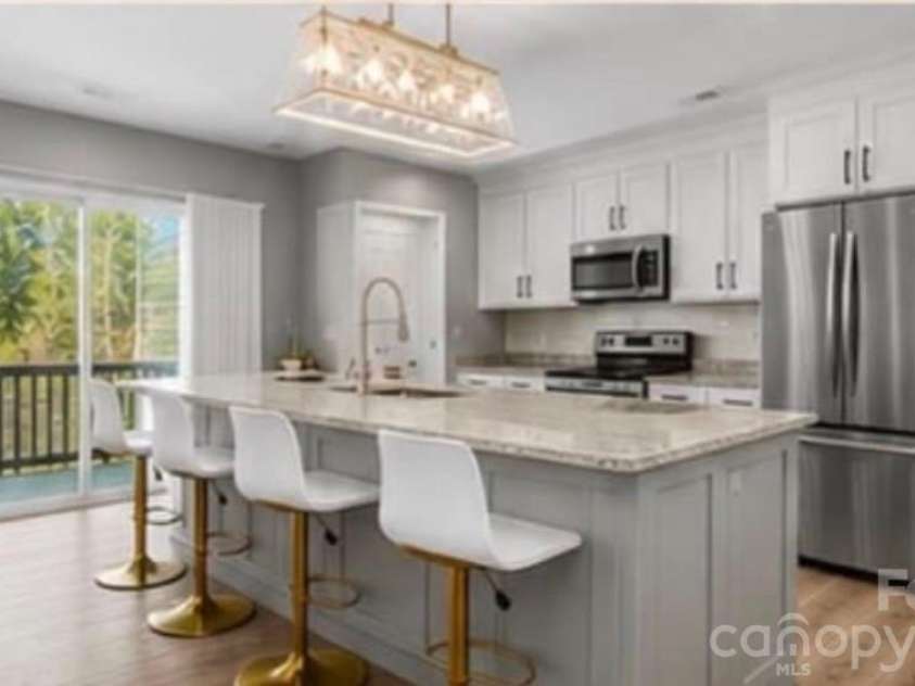 8236 Waxhaw Highway, Waxhaw, NC 28173.  MLS# CAR4389250, YatesRealty ID 30322. 