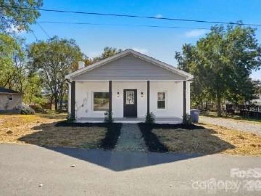 9030 Reid Street, Mount Pleasant, NC 28124.  MLS# CAR4384109, YatesRealty ID 30323. 