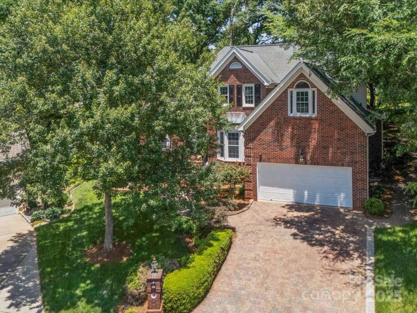 210 Wessex Way, Fort Mill, SC 29708.  MLS# CAR4278832, YatesRealty ID 30324. Brick Paved Driveway