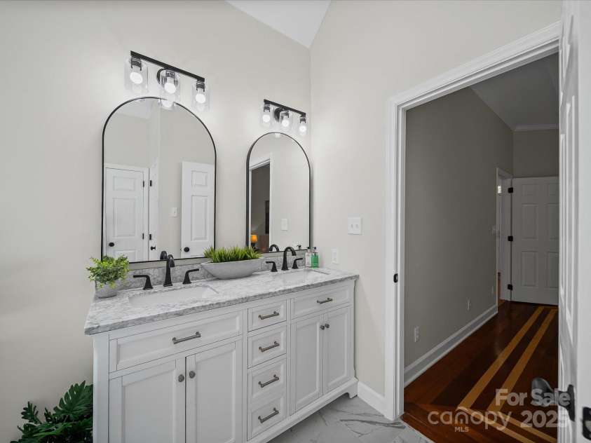 210 Wessex Way, Fort Mill, SC 29708.  MLS# CAR4278832, YatesRealty ID 30324. Dual Sink Vanity