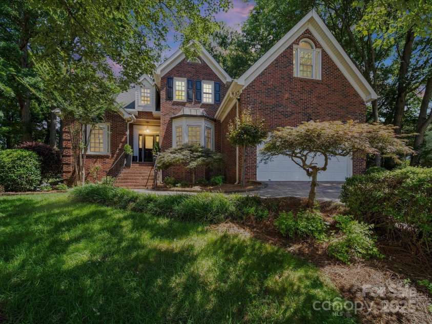 210 Wessex Way, Fort Mill, SC 29708.  MLS# CAR4278832, YatesRealty ID 30324. Front of Home