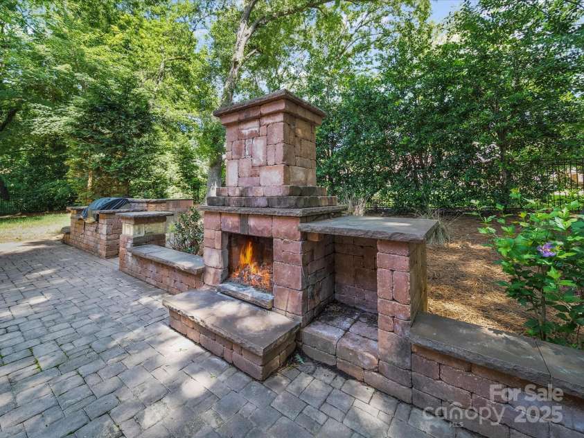 210 Wessex Way, Fort Mill, SC 29708.  MLS# CAR4278832, YatesRealty ID 30324. Outdoor Fireplace