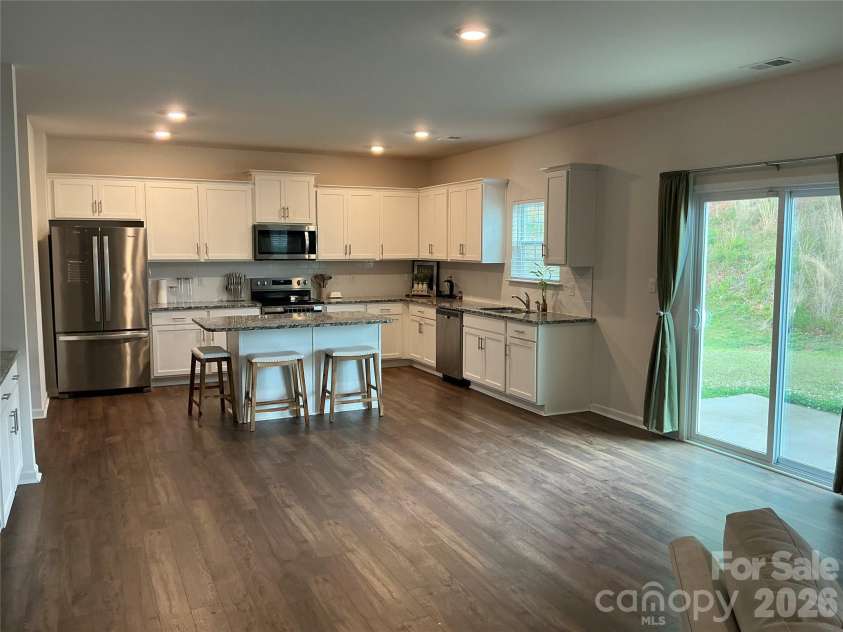 534 Yellow Birch Drive, Locust, NC 28097.  MLS# CAR4387967, YatesRealty ID 30324. Kitchen
