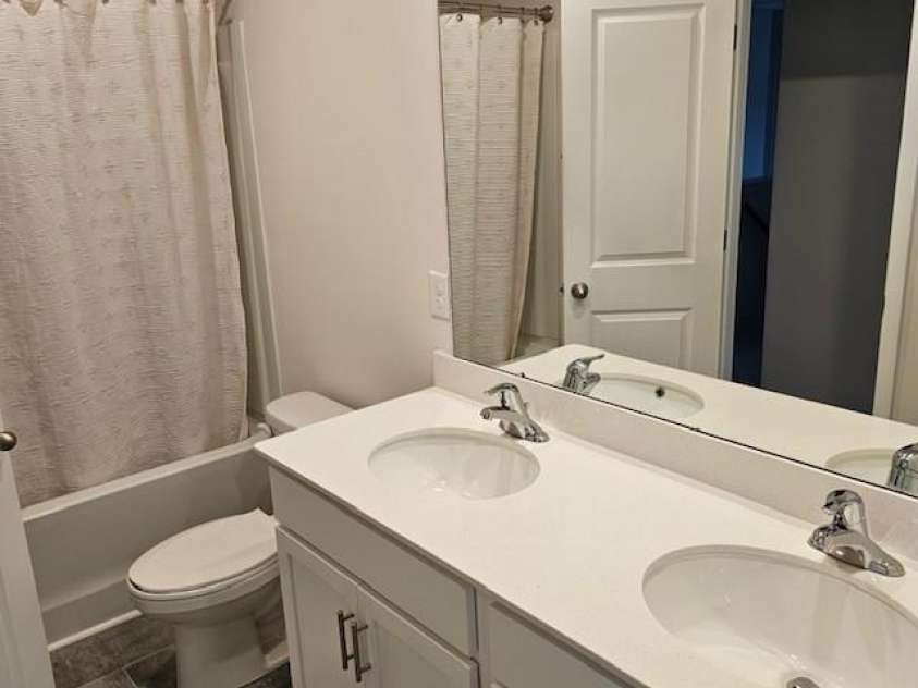 534 Yellow Birch Drive, Locust, NC 28097.  MLS# CAR4387967, YatesRealty ID 30324. One of Three Full Baths
