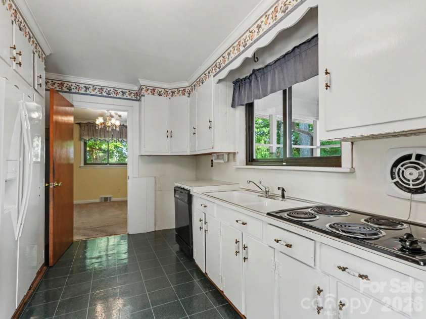 1006 Main Street, Landis, NC 28088.  MLS# CAR4391096, YatesRealty ID 30325. 