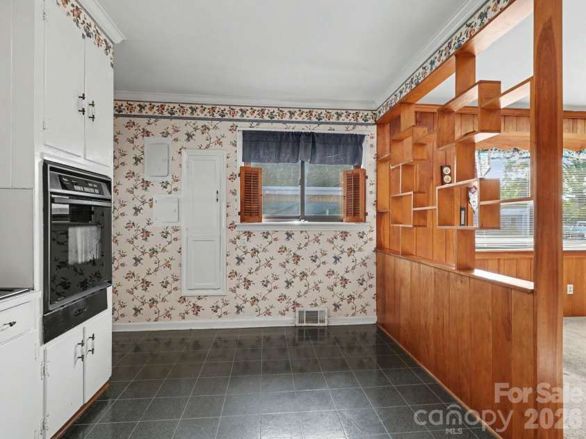 1006 Main Street, Landis, NC 28088.  MLS# CAR4391096, YatesRealty ID 30325. 