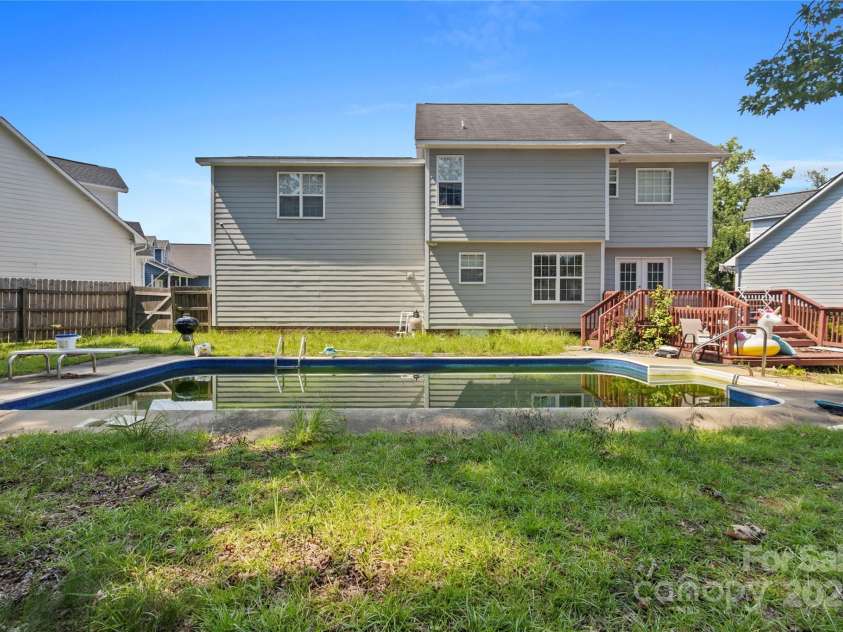 3324 Benson Place, Fayetteville, NC 28306.  MLS# CAR4283164, YatesRealty ID 30325. 