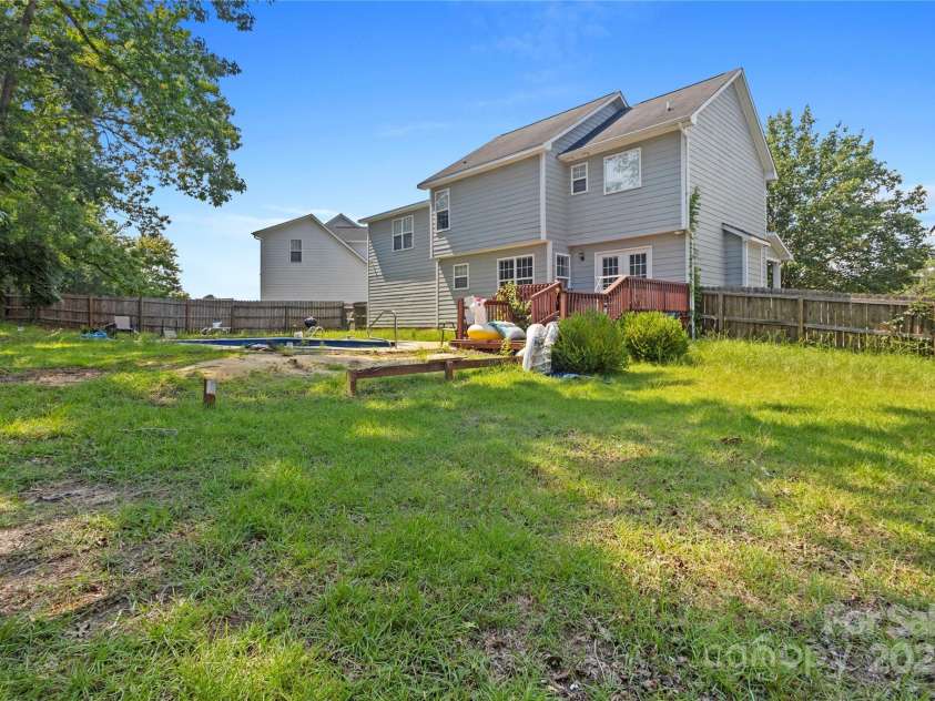 3324 Benson Place, Fayetteville, NC 28306.  MLS# CAR4283164, YatesRealty ID 30325. 