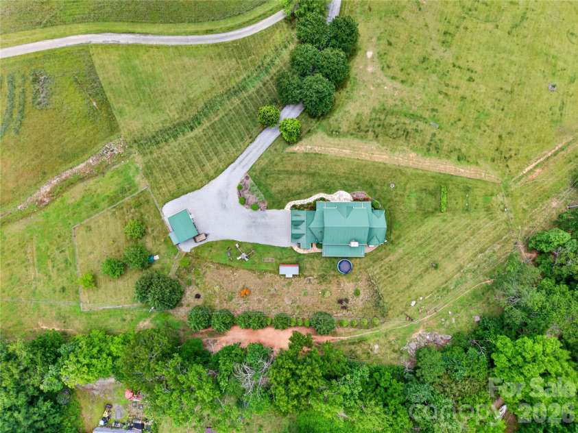 227 Black Bear Cove, Clyde, NC 28721.  MLS# CAR4393191, YatesRealty ID 30326. Aerial