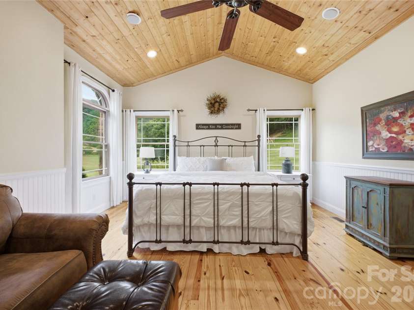 227 Black Bear Cove, Clyde, NC 28721.  MLS# CAR4393191, YatesRealty ID 30326. Master Bedroom