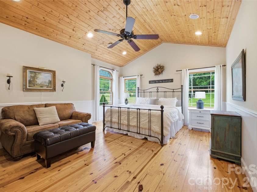227 Black Bear Cove, Clyde, NC 28721.  MLS# CAR4393191, YatesRealty ID 30326. Master Bedroom