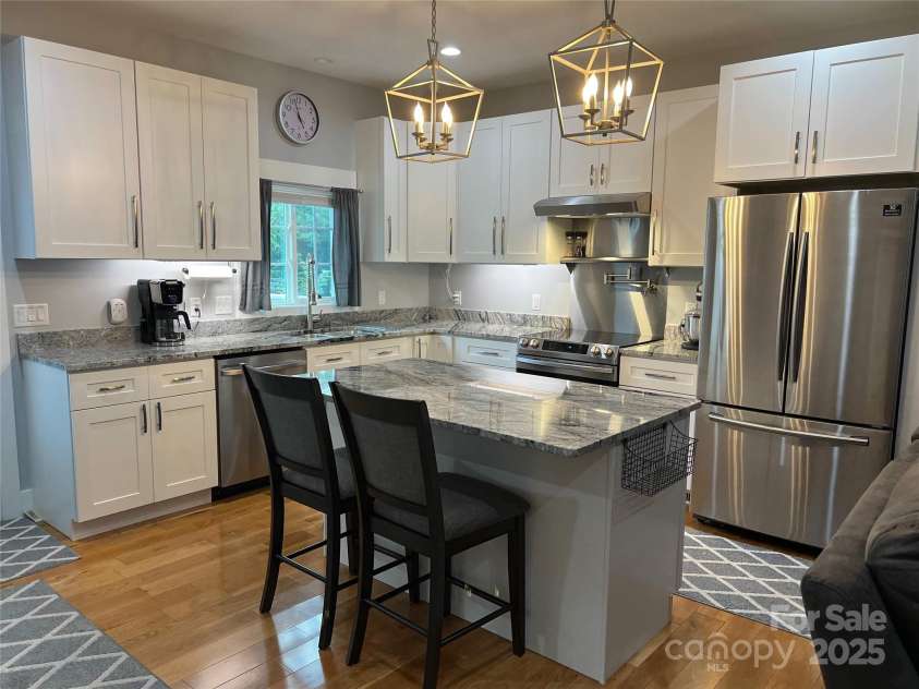 24 Mink Farm Road, Leicester, NC 28748.  MLS# CAR4278001, YatesRealty ID 30326. 