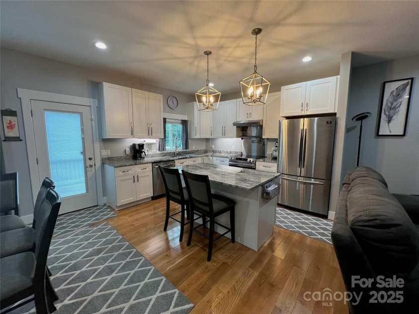 24 Mink Farm Road, Leicester, NC 28748.  MLS# CAR4278001, YatesRealty ID 30326. 