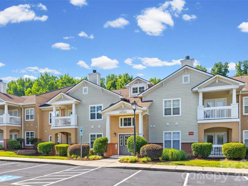12363 Copper Mountain Boulevard, Charlotte, NC 28277.  MLS# CAR4393289, YatesRealty ID 30327. 