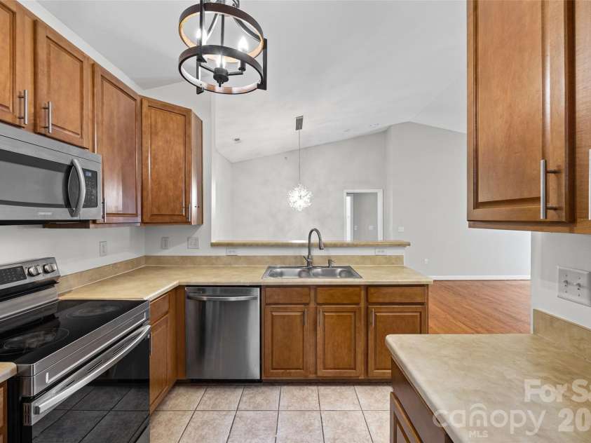 12363 Copper Mountain Boulevard, Charlotte, NC 28277.  MLS# CAR4393289, YatesRealty ID 30327. 