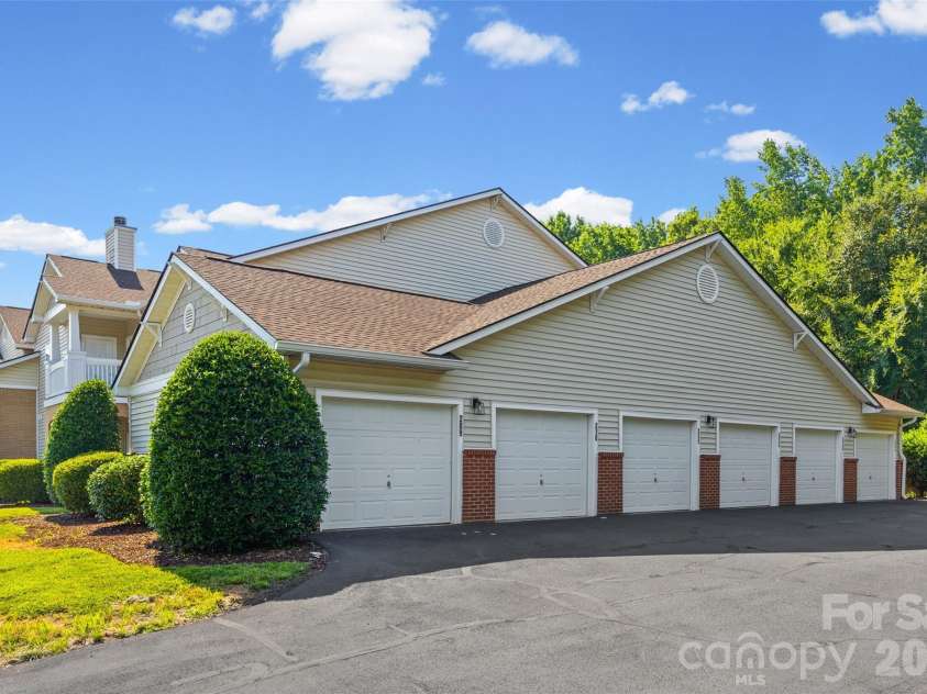 12363 Copper Mountain Boulevard, Charlotte, NC 28277.  MLS# CAR4393289, YatesRealty ID 30327. 