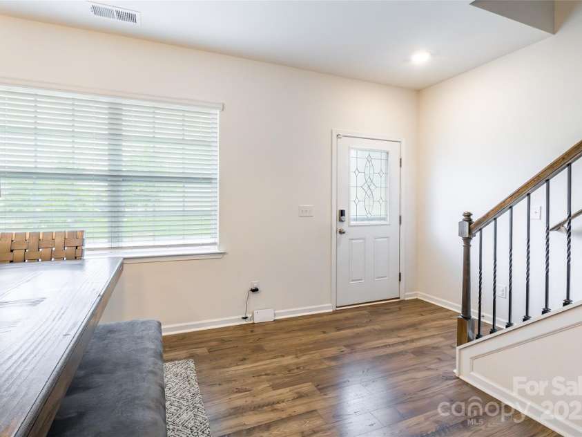 6931 Pennyroyal Way, Charlotte, NC 28216.  MLS# CAR4285386, YatesRealty ID 30327. 