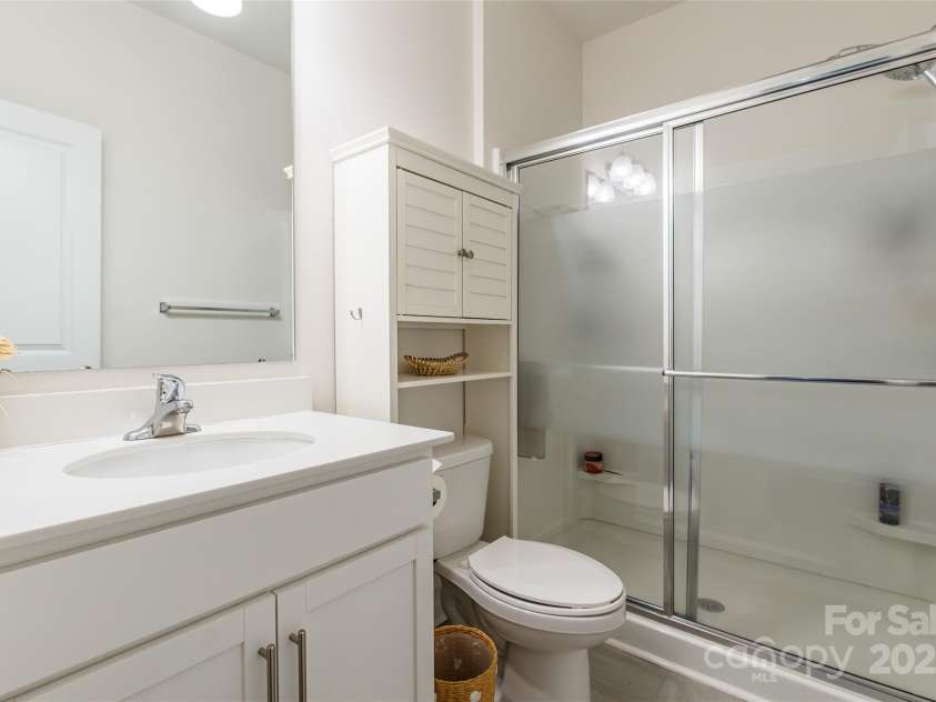 6931 Pennyroyal Way, Charlotte, NC 28216.  MLS# CAR4285386, YatesRealty ID 30327. 