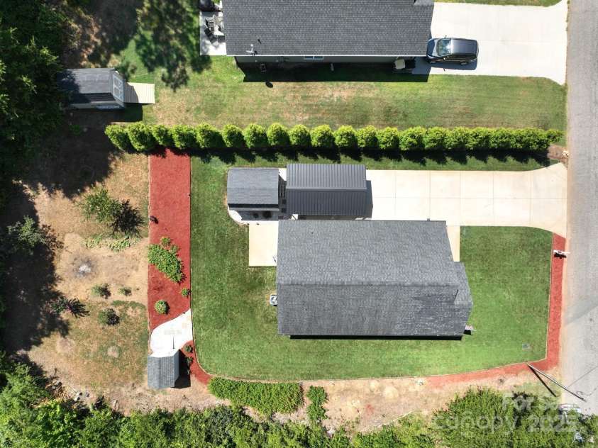 131 Crescent Street, Kannapolis, NC 28081.  MLS# CAR4286289, YatesRealty ID 30328. 