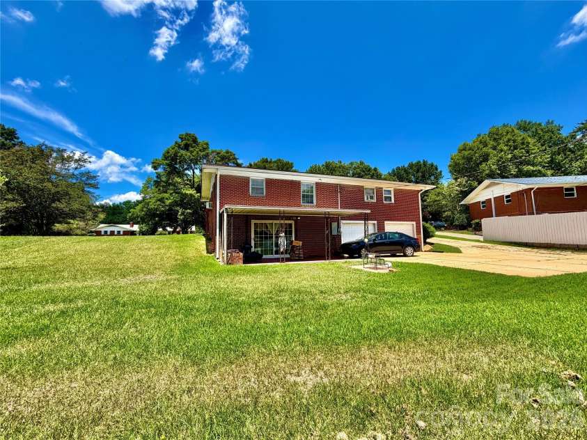 175 Neita Drive, Salisbury, NC 28147.  MLS# CAR4393344, YatesRealty ID 30328. 