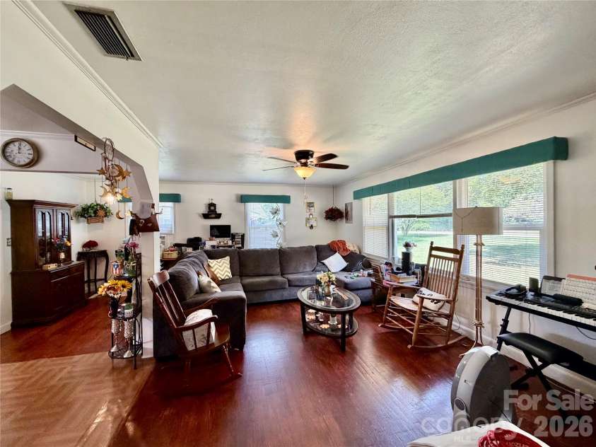 175 Neita Drive, Salisbury, NC 28147.  MLS# CAR4393344, YatesRealty ID 30328. 