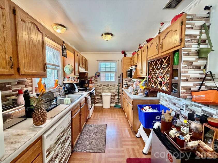 175 Neita Drive, Salisbury, NC 28147.  MLS# CAR4393344, YatesRealty ID 30328. 