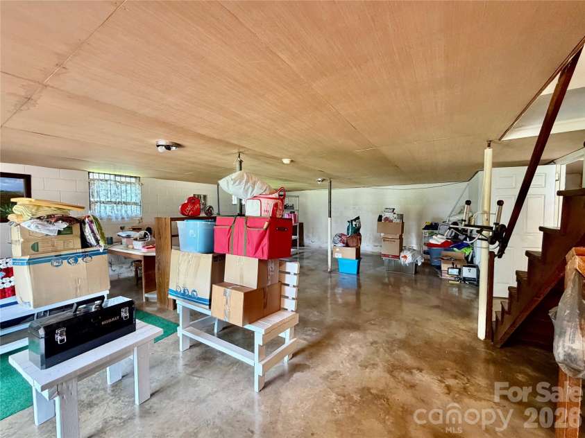 175 Neita Drive, Salisbury, NC 28147.  MLS# CAR4393344, YatesRealty ID 30328. 