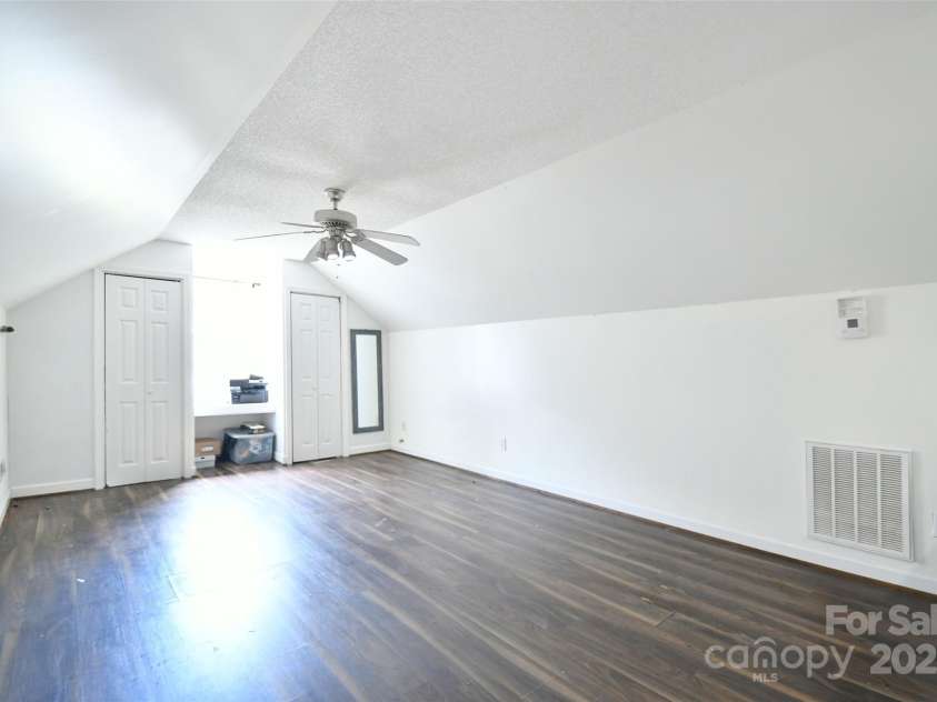 2914 Weatherfield Drive, Lincolnton, NC 28092.  MLS# CAR4283071, YatesRealty ID 30329. Loft