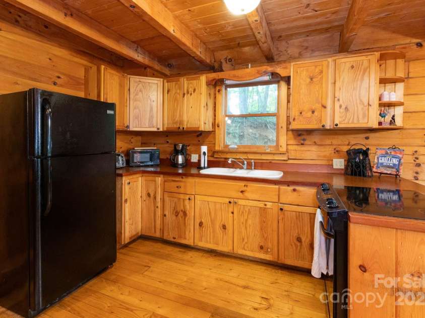 192 Granny Shepherd Road, Mars Hill, NC 28754.  MLS# CAR4285512, YatesRealty ID 3033. Open floor plan.