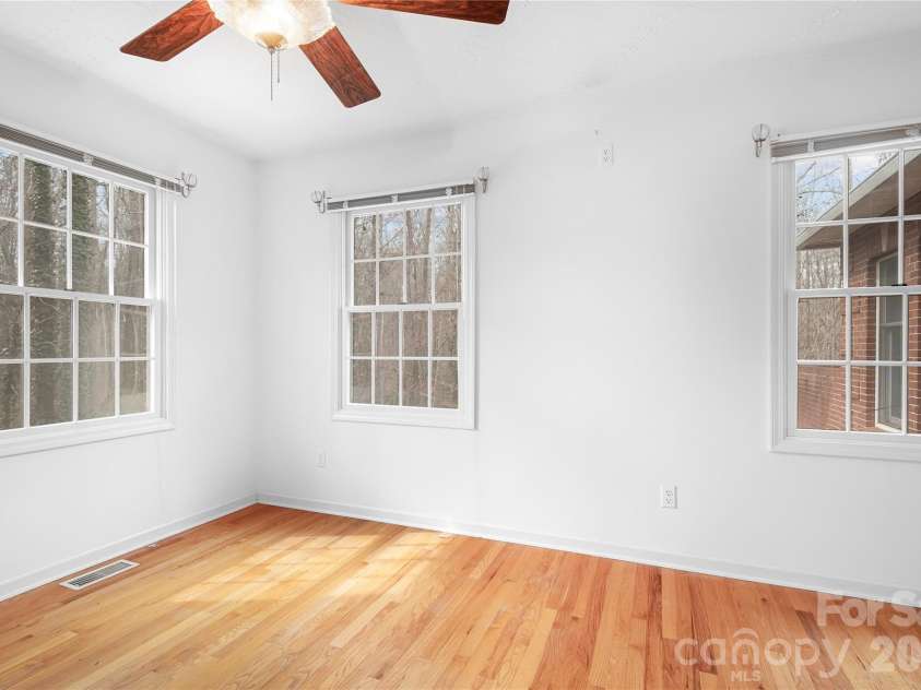 2241 Cordia Circle, Newton, NC 28658.  MLS# CAR4354263, YatesRealty ID 3033. 