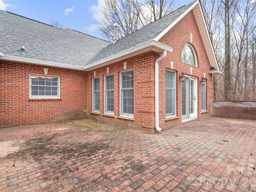 2241 Cordia Circle, Newton, NC 28658.  MLS# CAR4354263, YatesRealty ID 3033. 