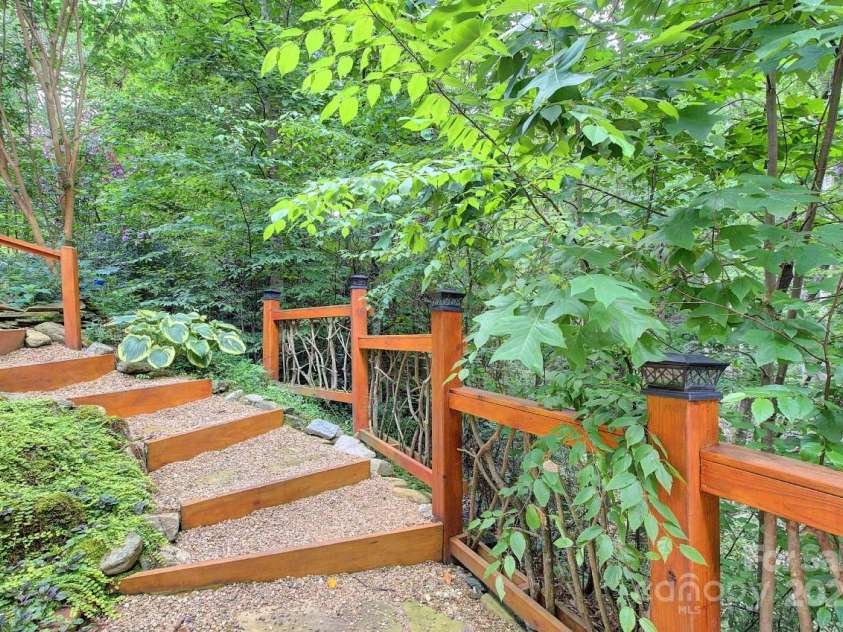 554 Pisgah Forest Drive, Pisgah Forest, NC 28768.  MLS# CAR4280084, YatesRealty ID 30332. 