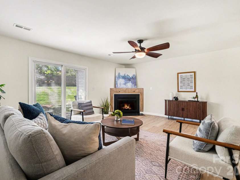 971 Heritage Parkway, Fort Mill, SC 29715.  MLS# CAR4371361, YatesRealty ID 30332. 
