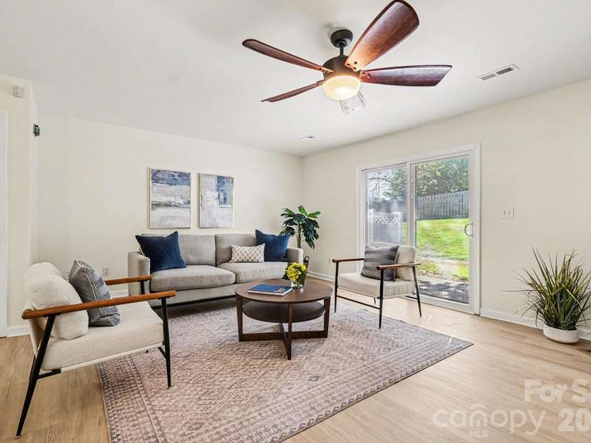 971 Heritage Parkway, Fort Mill, SC 29715.  MLS# CAR4371361, YatesRealty ID 30332. 