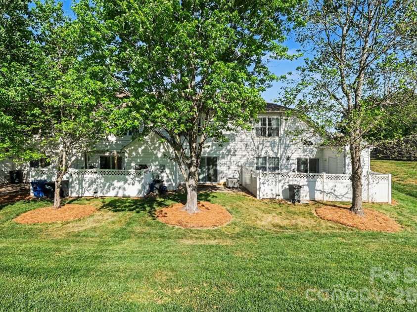 971 Heritage Parkway, Fort Mill, SC 29715.  MLS# CAR4371361, YatesRealty ID 30332. 