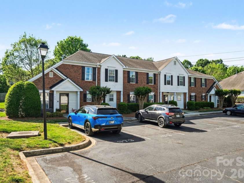 971 Heritage Parkway, Fort Mill, SC 29715.  MLS# CAR4371361, YatesRealty ID 30332. 