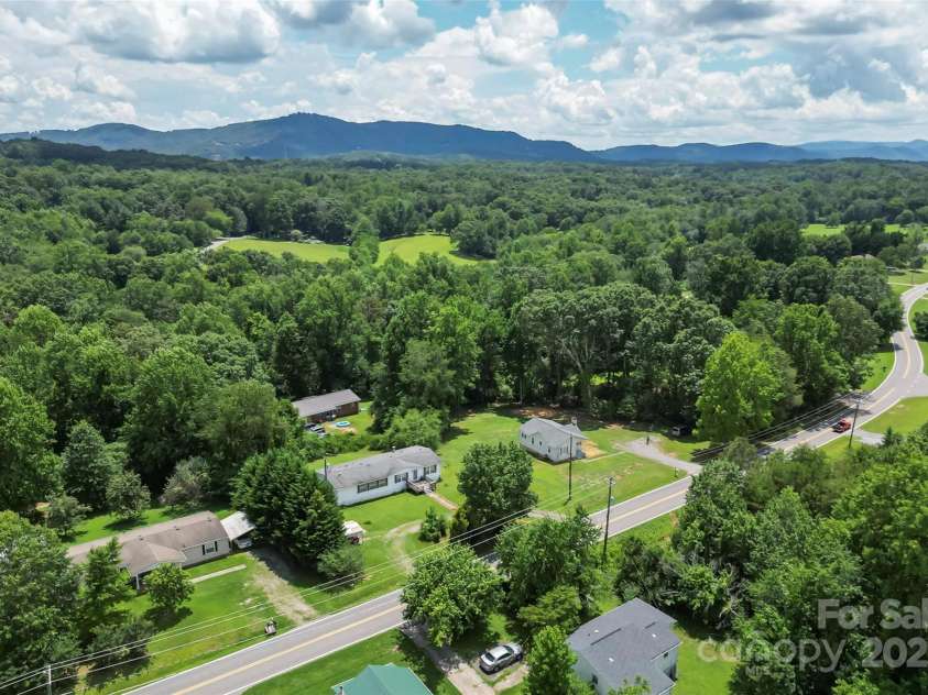 1837 Zion Road, Morganton, NC 28655.  MLS# CAR4283437, YatesRealty ID 30333. 